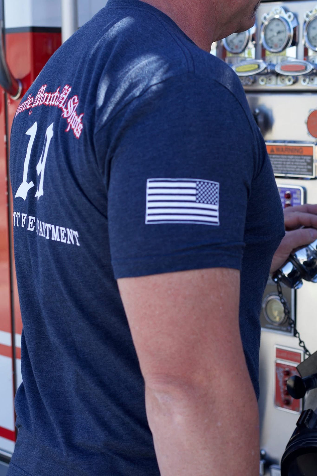 Navy 19 Granite Mountain Hot Shot T-Shirt (Unisex)
