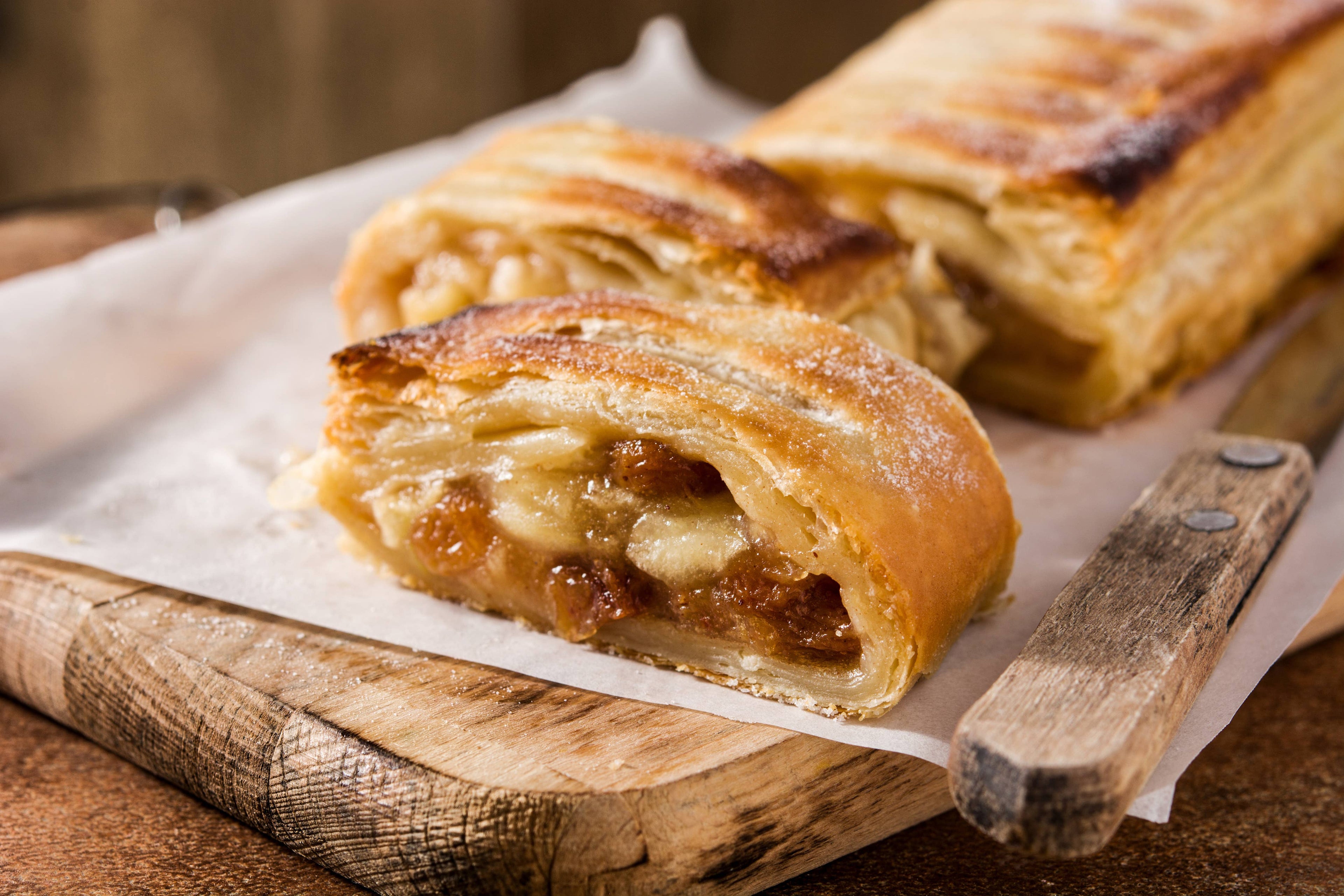 22 oz Butter Jar Candle: Apple Strudel