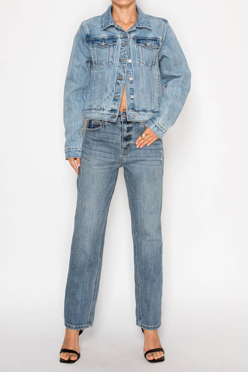 CLASSIC TRUCKER DENIM JACKET