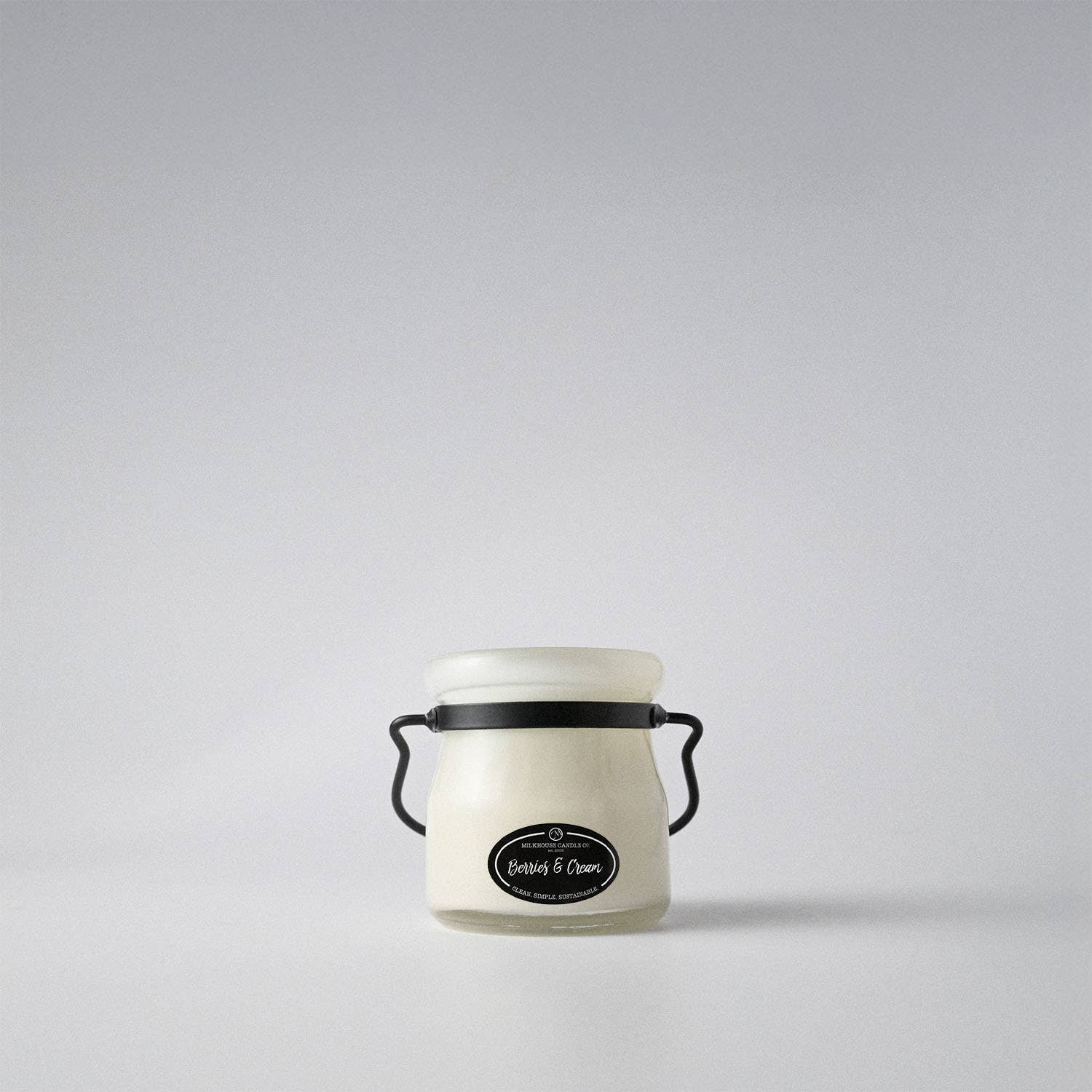 5 oz Cream Jar Candle: Berries & Cream