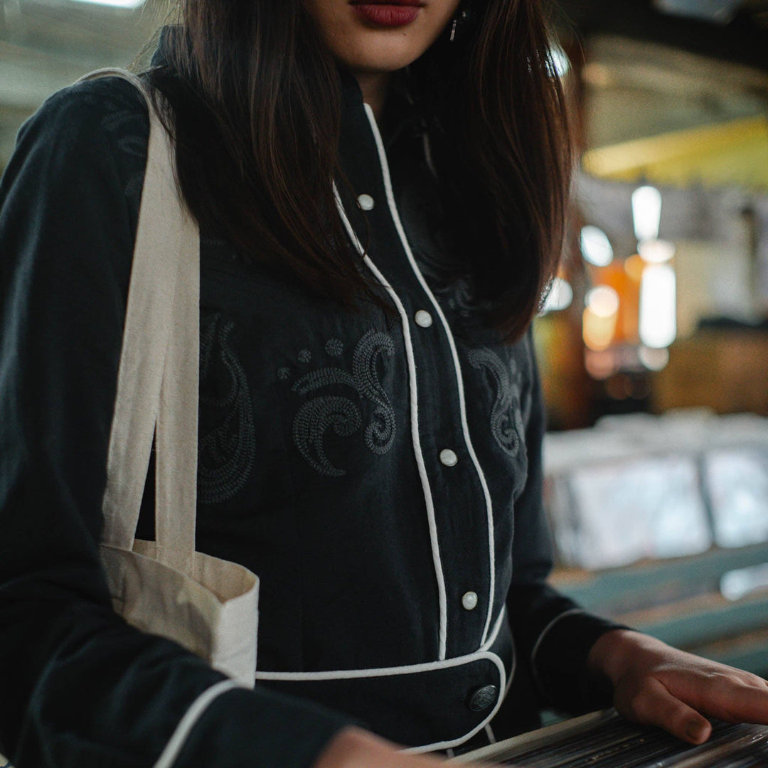 Calamity Pearl Snap Long Sleeve Shirt