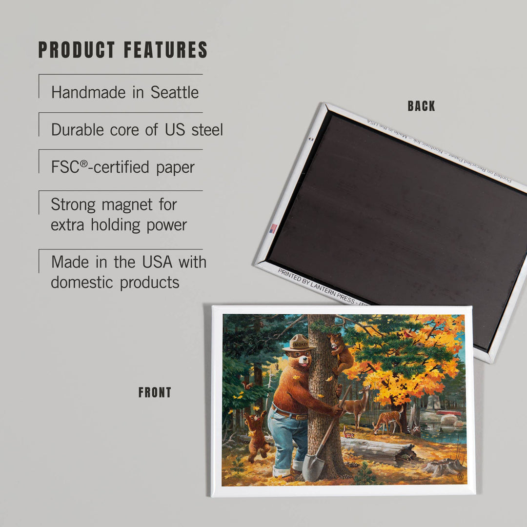 MAGNET Smokey Bear, Hugging Tree