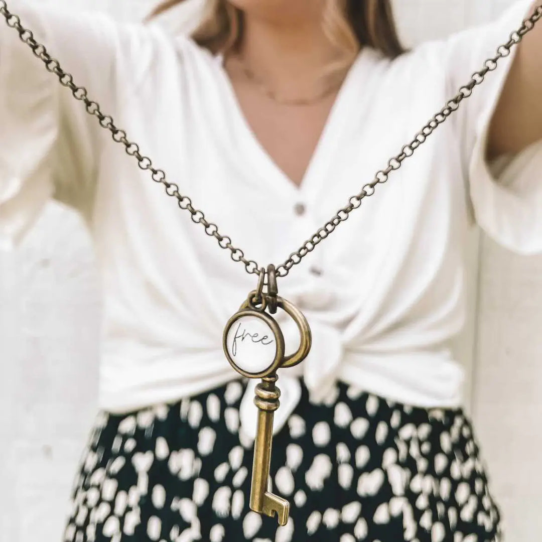 Set Free Pendant